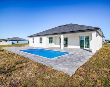 1026 Nelson Road N - Photo Thumbnail 30