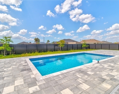 1026 Nelson Road N - Photo Thumbnail 35