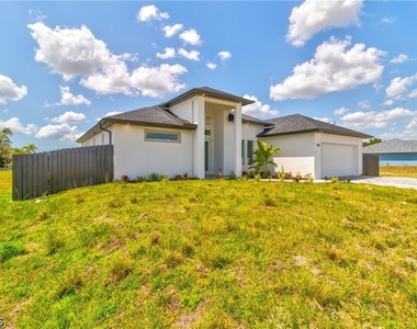 1026 Nelson Road N - Photo Thumbnail 3