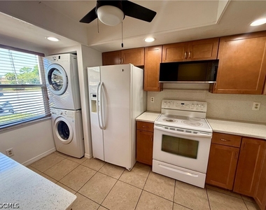 1429 Cape Coral Parkway W - Photo Thumbnail 4