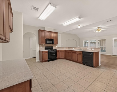 4823 Grand Chateau Lane - Photo Thumbnail 18