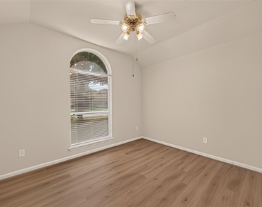 4823 Grand Chateau Lane - Photo Thumbnail 22