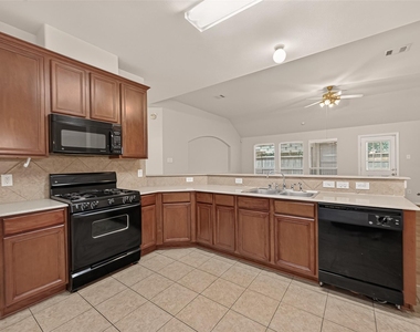 4823 Grand Chateau Lane - Photo Thumbnail 19