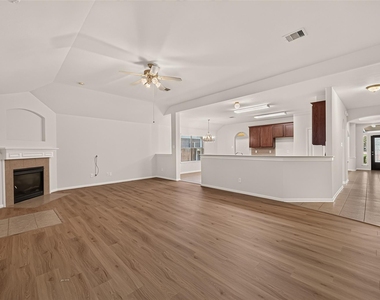 4823 Grand Chateau Lane - Photo Thumbnail 10