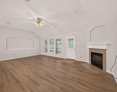 4823 Grand Chateau Lane - Photo Thumbnail 8