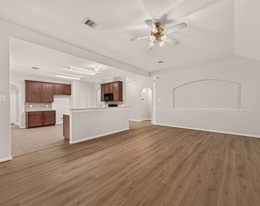 4823 Grand Chateau Lane - Photo Thumbnail 9