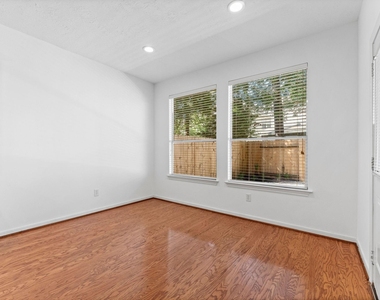 39 E Burberry Circle - Photo Thumbnail 15