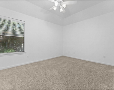 39 E Burberry Circle - Photo Thumbnail 29