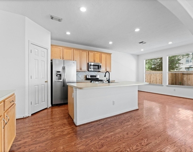 39 E Burberry Circle - Photo Thumbnail 11