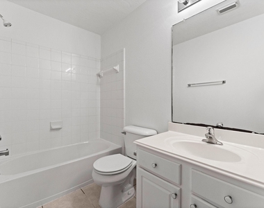 39 E Burberry Circle - Photo Thumbnail 31