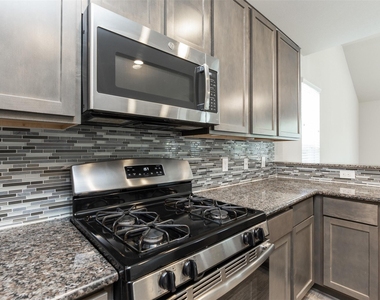 2293 Garden Square Path - Photo Thumbnail 11