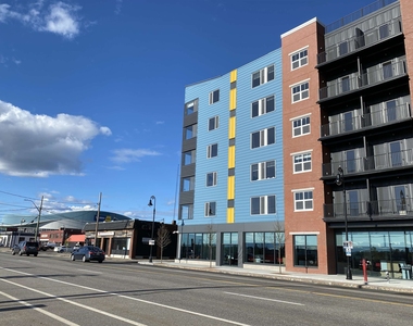 409 Elm - Photo Thumbnail 2