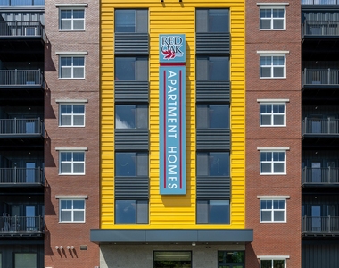 409 Elm - Photo Thumbnail 3