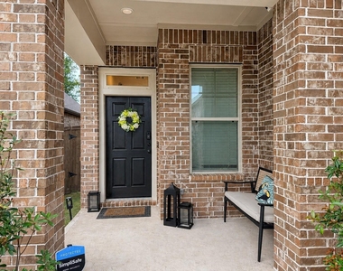 7363 Lake Arrowhead Lane - Photo Thumbnail 26