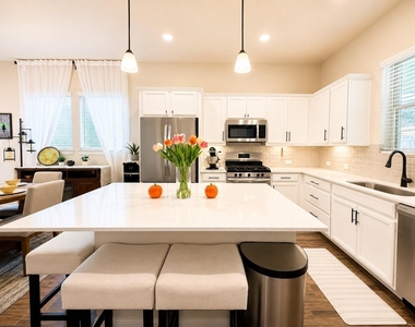 7363 Lake Arrowhead Lane - Photo Thumbnail 8