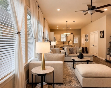 7363 Lake Arrowhead Lane - Photo Thumbnail 9
