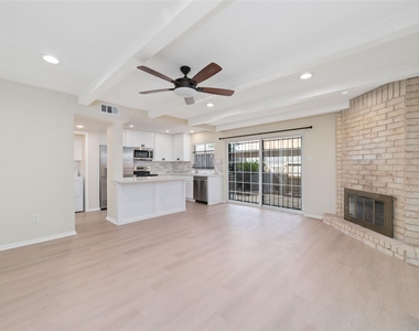 14345 Misty Meadow Lane - Photo Thumbnail 8