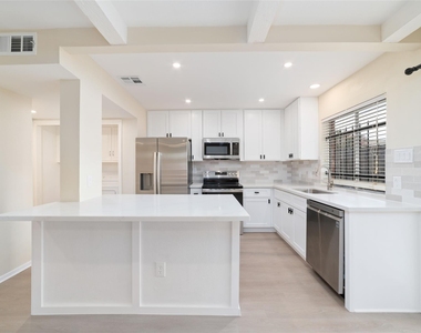 14345 Misty Meadow Lane - Photo Thumbnail 9