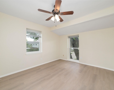 14345 Misty Meadow Lane - Photo Thumbnail 18