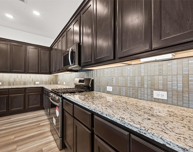 234 Amaranth Way - Photo Thumbnail 17