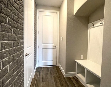 10206 Peytons Grace Lane - Photo Thumbnail 39
