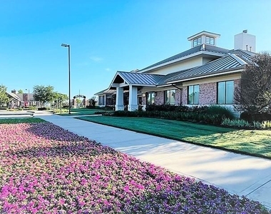 10206 Peytons Grace Lane - Photo Thumbnail 44