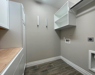 10206 Peytons Grace Lane - Photo Thumbnail 41