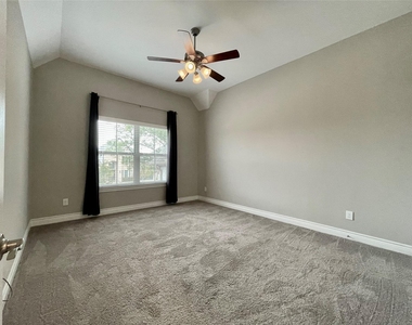 10206 Peytons Grace Lane - Photo Thumbnail 33