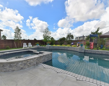 10206 Peytons Grace Lane - Photo Thumbnail 43