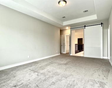 10206 Peytons Grace Lane - Photo Thumbnail 21
