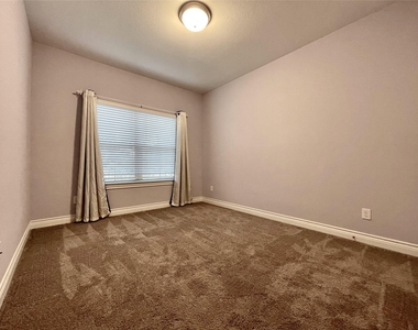 10206 Peytons Grace Lane - Photo Thumbnail 36