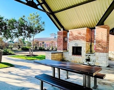 10206 Peytons Grace Lane - Photo Thumbnail 48