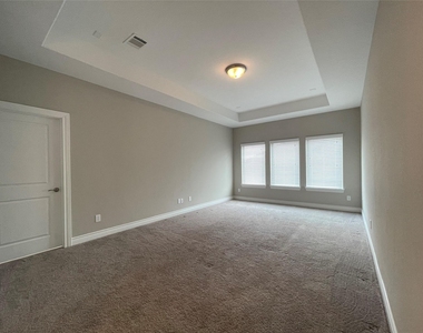10206 Peytons Grace Lane - Photo Thumbnail 22