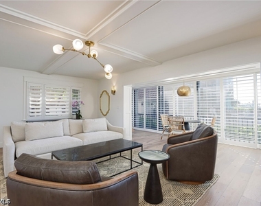 222 Harbour Drive - Photo Thumbnail 1