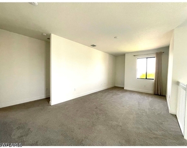 4959 Brigata Way - Photo Thumbnail 9