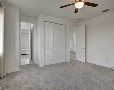 4959 Brigata Way - Photo Thumbnail 14