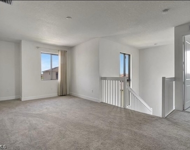 4959 Brigata Way - Photo Thumbnail 10