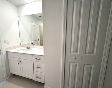 3309 14th Street Sw - Photo Thumbnail 4