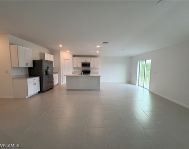 3309 14th Street Sw - Photo Thumbnail 2