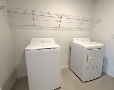 3309 14th Street Sw - Photo Thumbnail 8