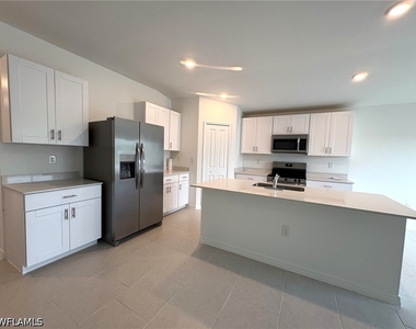 3309 14th Street Sw - Photo Thumbnail 1