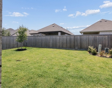 11223 Common Hackberry Street - Photo Thumbnail 21