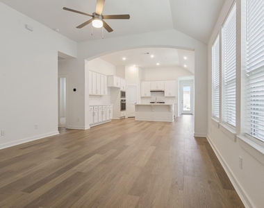 11223 Common Hackberry Street - Photo Thumbnail 7