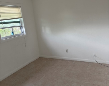 2496 42nd Street Sw - Photo Thumbnail 6