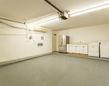2349 Albans Road - Photo Thumbnail 12