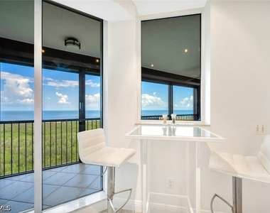 7225 Pelican Bay Boulevard - Photo Thumbnail 12
