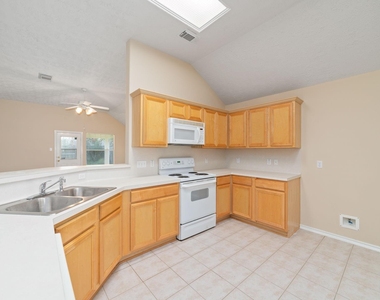 20511 Bouganvilla Blossom Lane - Photo Thumbnail 9