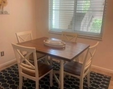 1050 9th Street S - Photo Thumbnail 2
