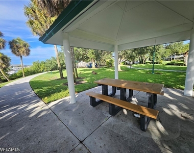 1050 9th Street S - Photo Thumbnail 13