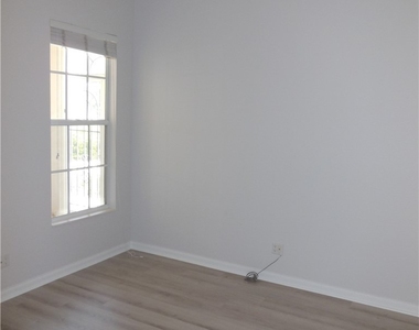 5299 Hawkesbury Way - Photo Thumbnail 22